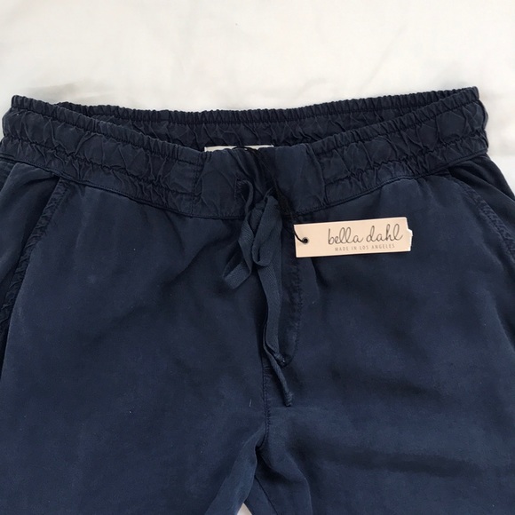 Bella Dahl Flap pocket jogger in Navy - S - Picture 7 of 8